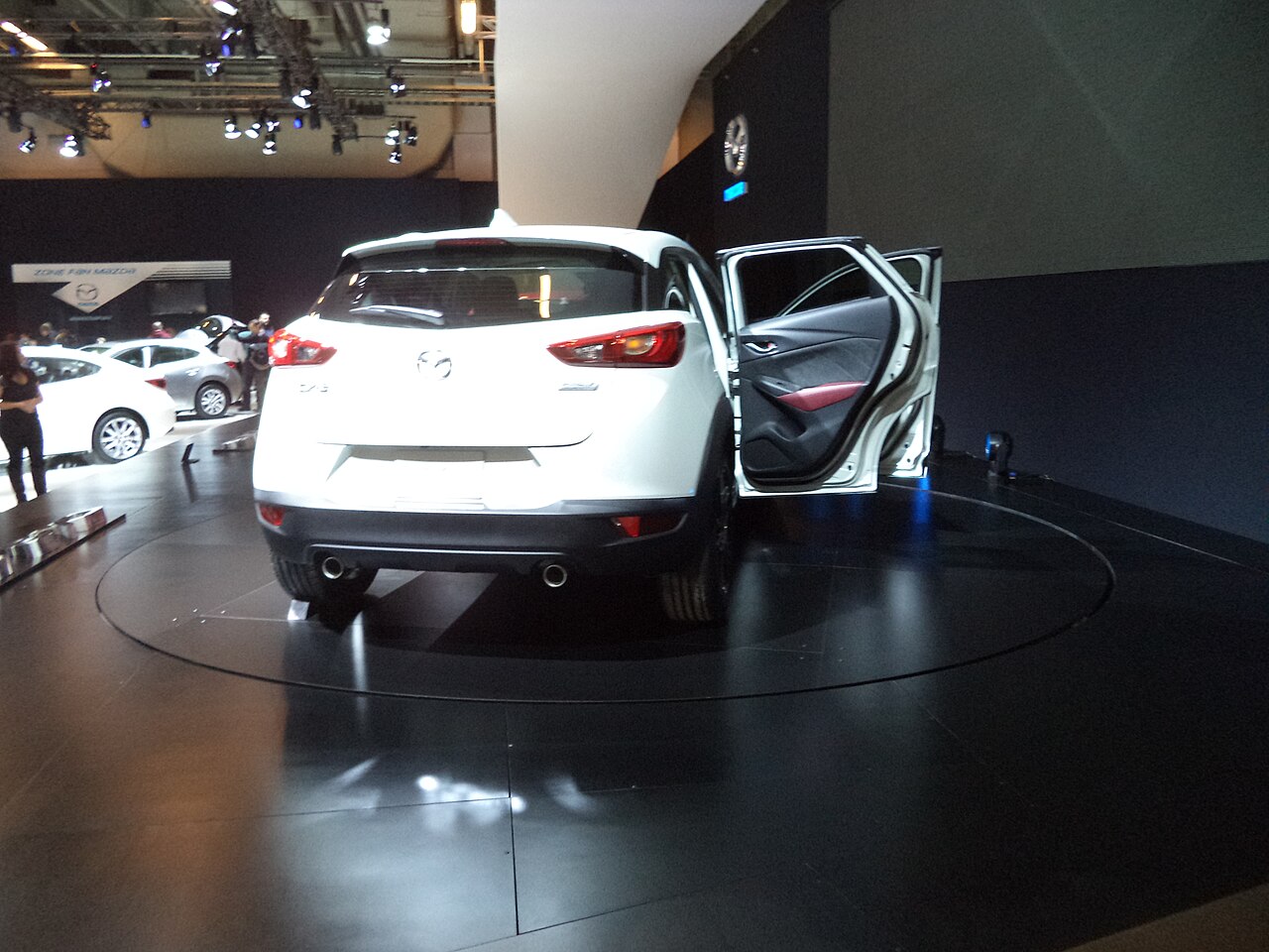Mazda CX-3 — rear three-quarter view