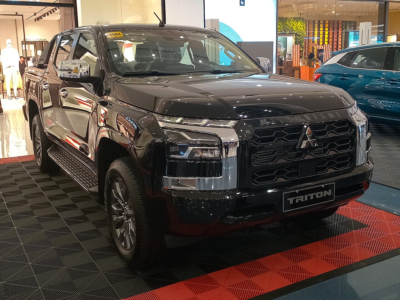 Mitsubishi L200 — front three-quarter exterior view