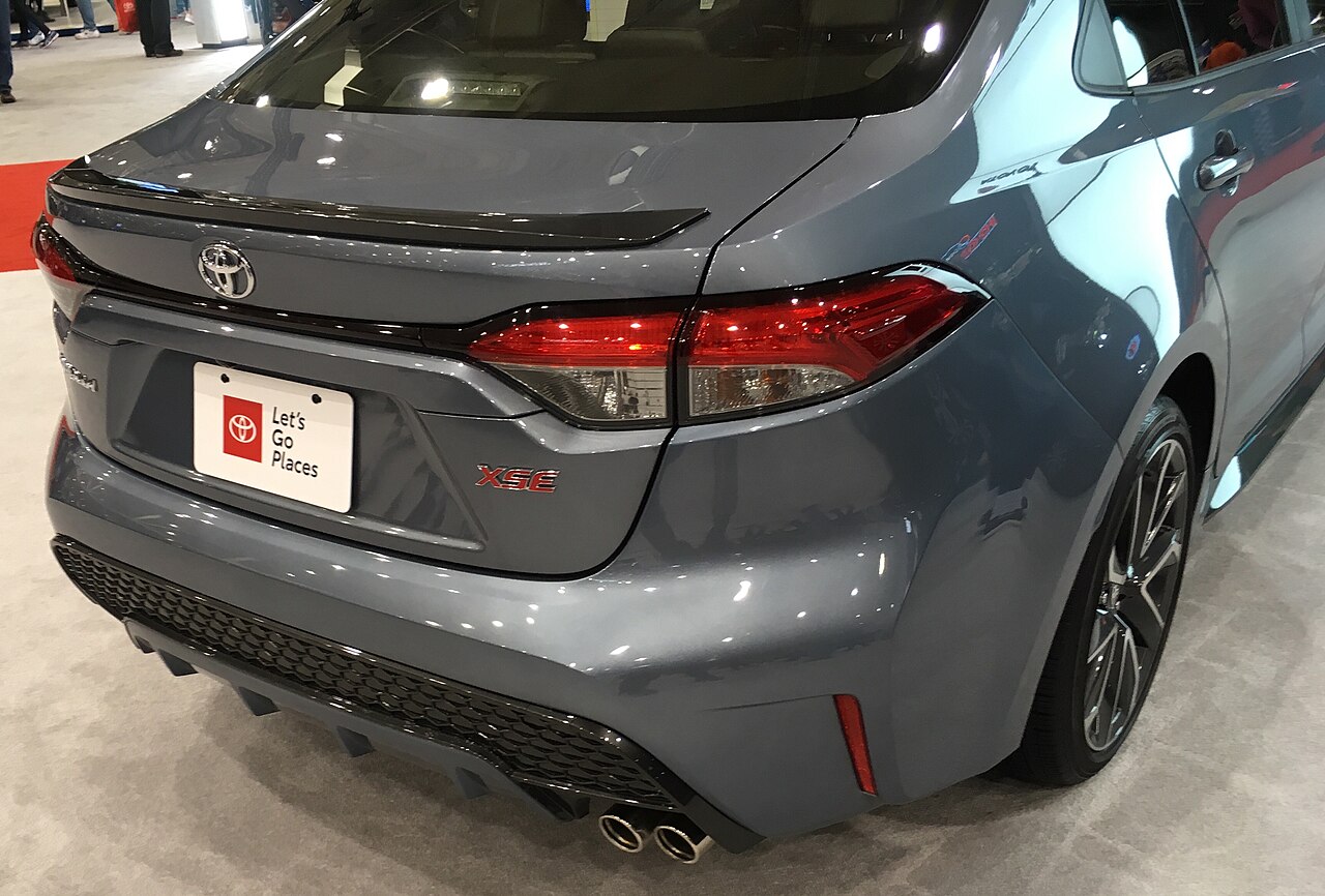 2021 Toyota Corolla Altis — rear three-quarter view