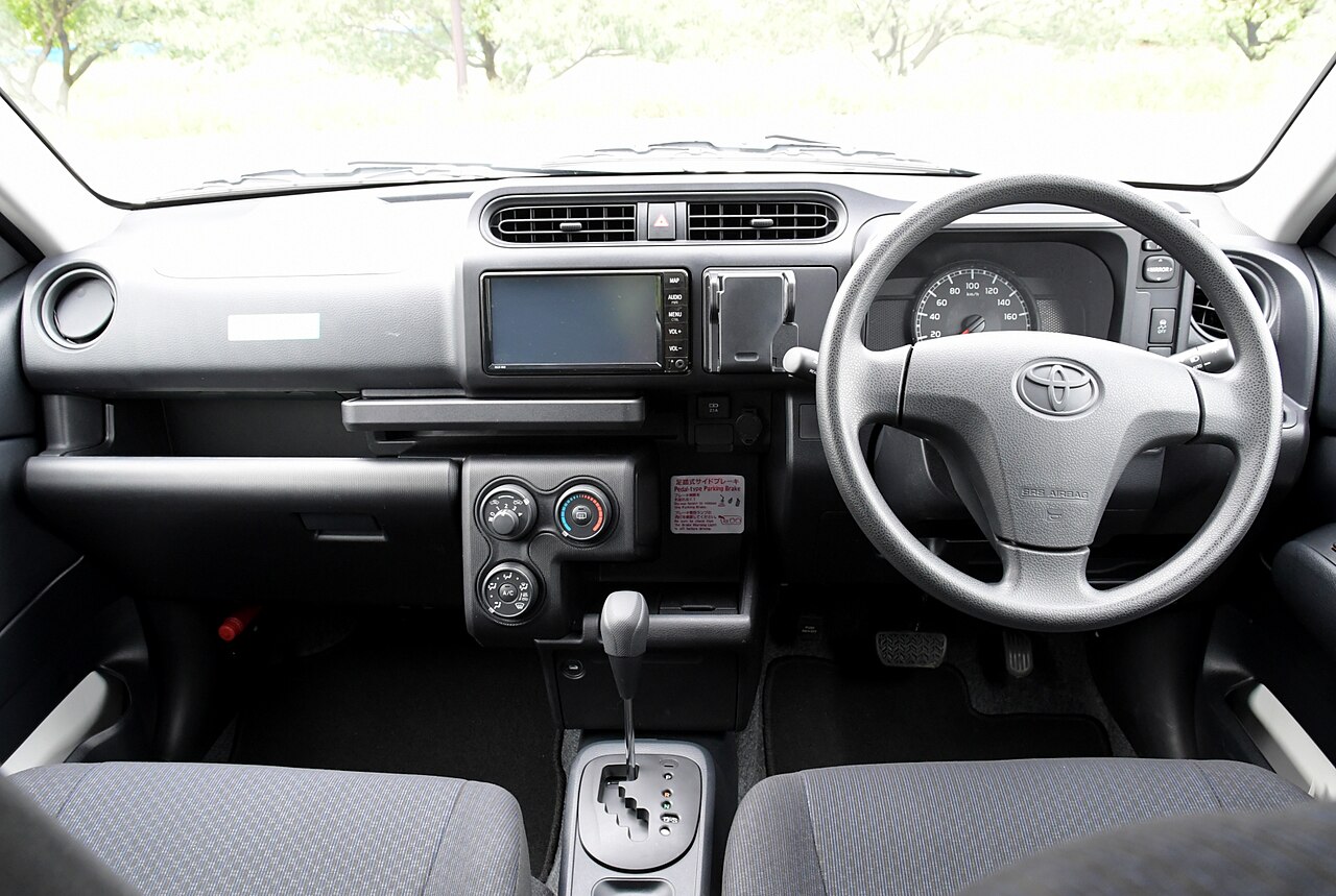 Toyota Probox — interior, dashboard and cabin